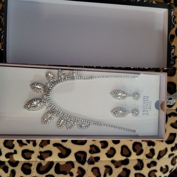 Nwt Badgley Mischka set - Picture 3 of 3